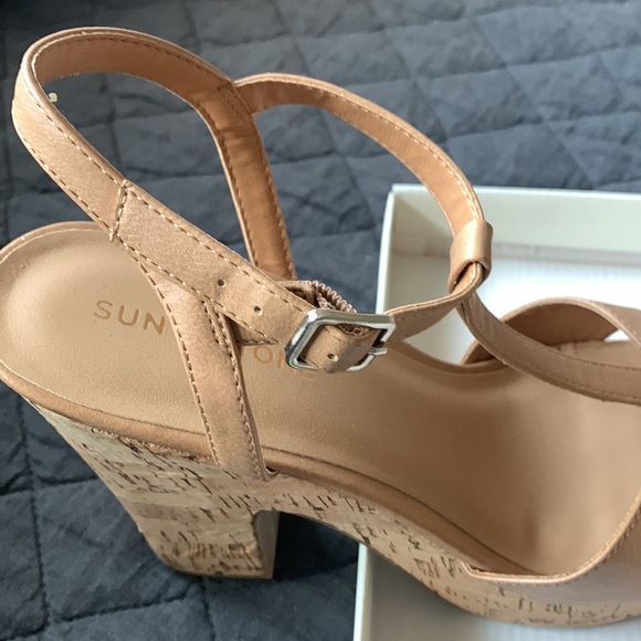 EUC T-strap Jamie sandals from Sun + Stone size 9 - Picture 6 of 7